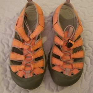 Keen hiking sandles